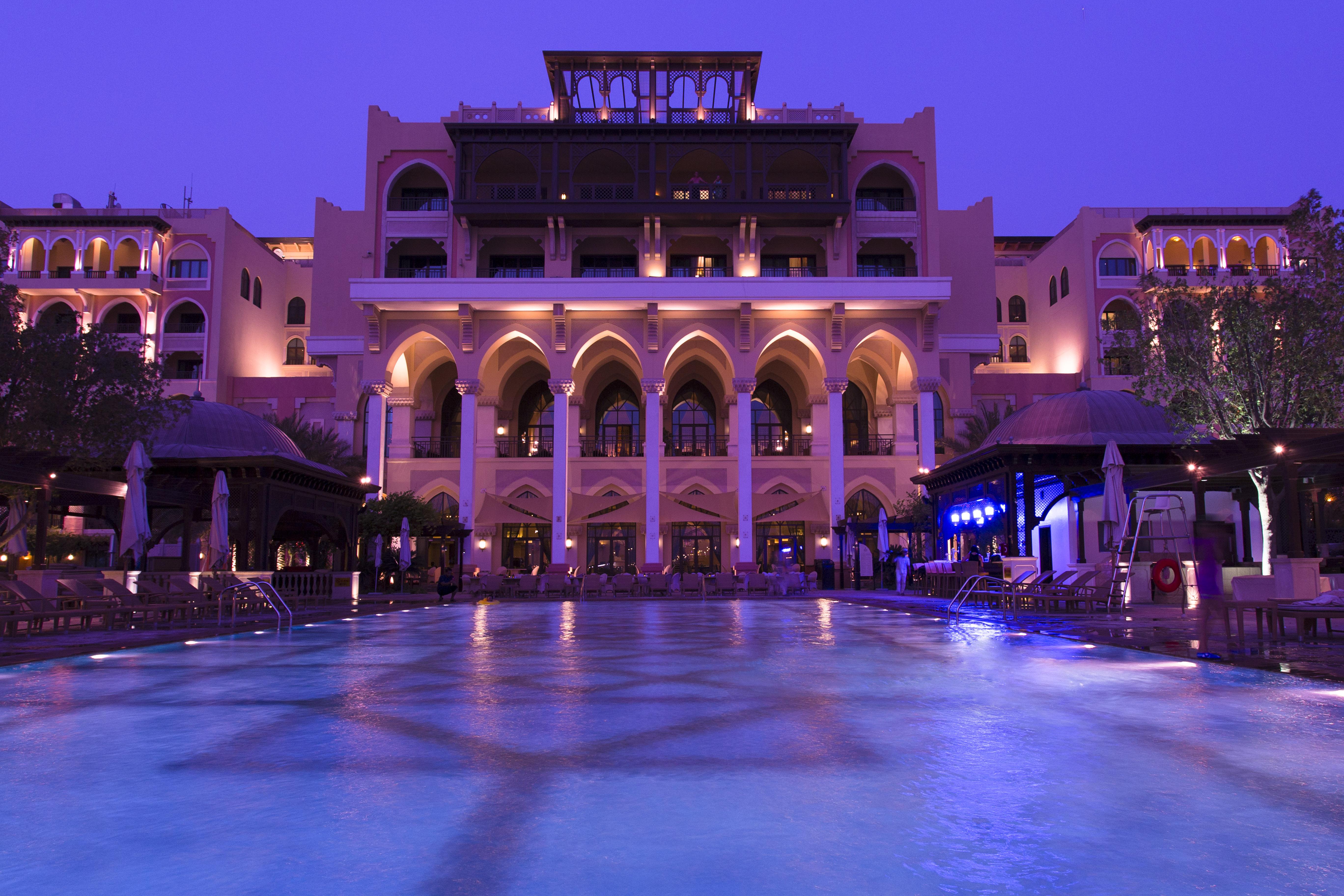 Shangri-La Qaryat Al Beri, Abu Dhabi Hotel Exterior photo The Palace Downtown Dubai